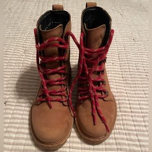 Sorel Lennox boots